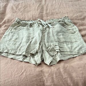 Splendid Light Sage Elastic Waist Linen-Blend Shorts
